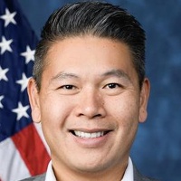 Derek Tran