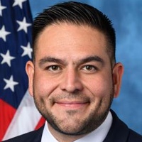 Gabriel (Gabe) Vasquez