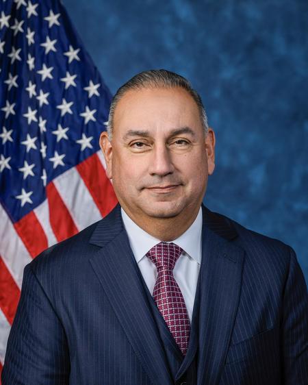 Gilbert Cisneros